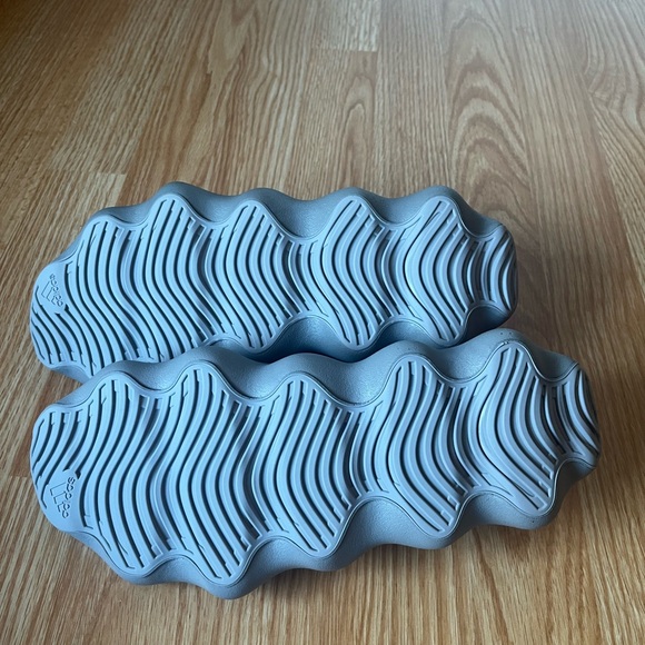 Adidas Yeezy 450 - Men's Size 9.5 - Picture 3 of 7